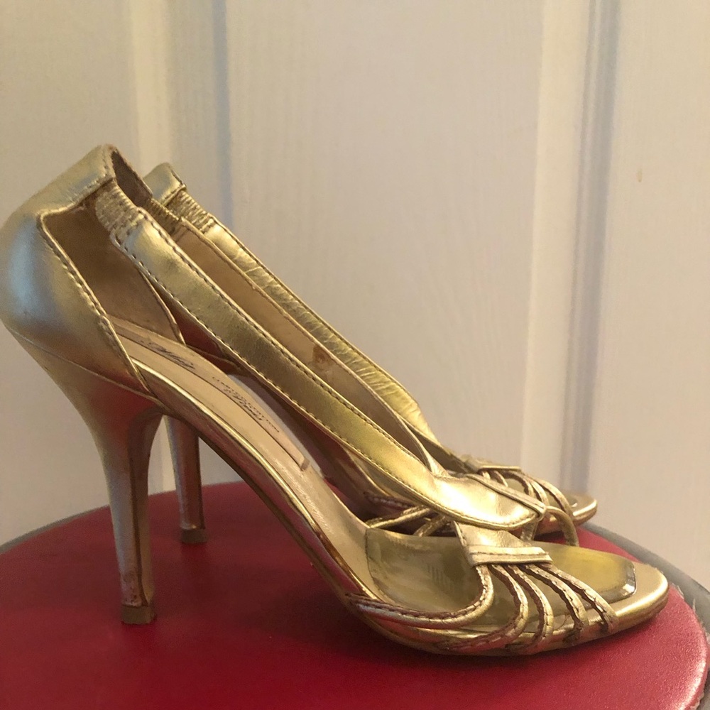 MANGO limited edition, gold heel sandals, 2” inch heel, starburst design, size 6